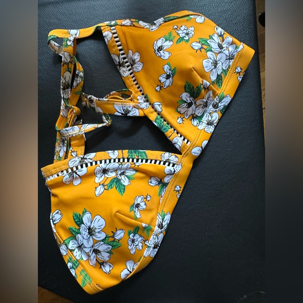 Swimming top